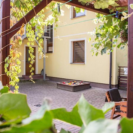 Apartmany Pod Lesem Rodvinov Bagian luar foto