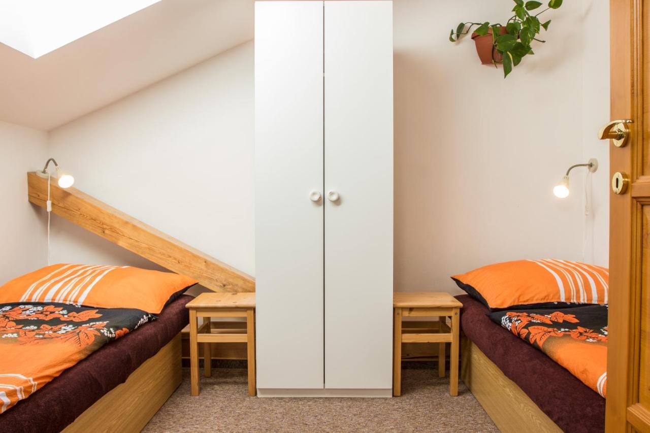 Apartmany Pod Lesem Rodvinov Bagian luar foto